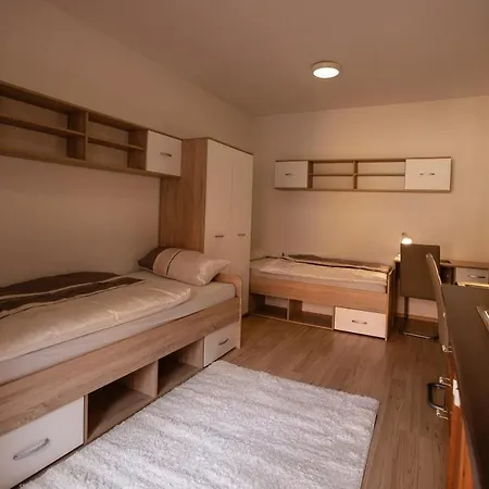 Center Minidorm