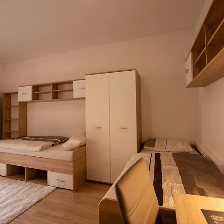 Center Minidorm Apartamento